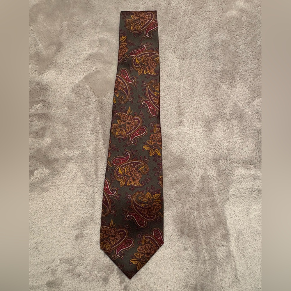 Men’s tie